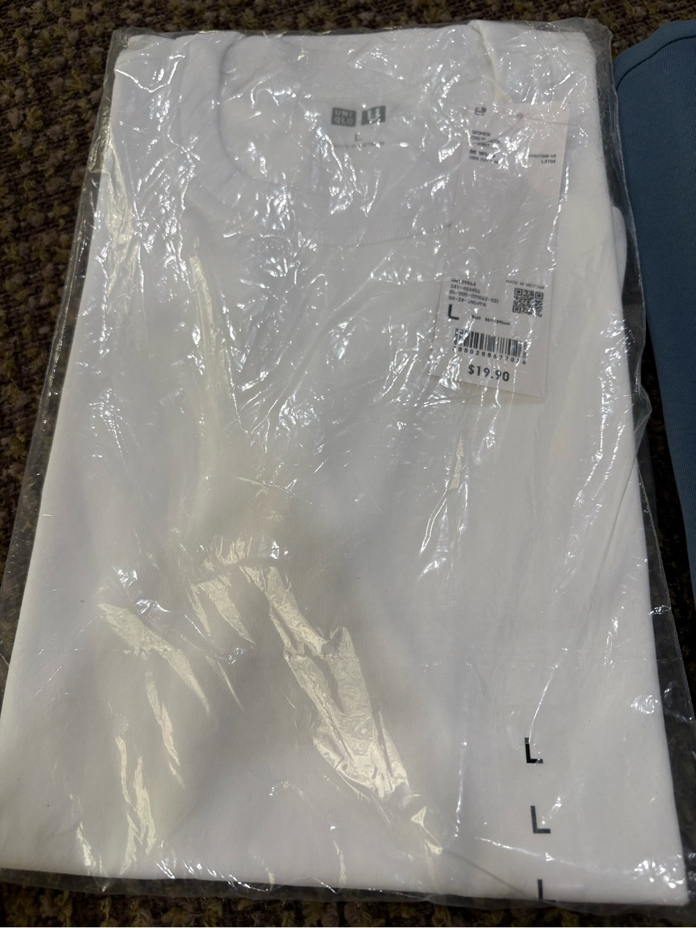 Bundle of Uniqlo Short Sleeve Crew Neck Tee - Blue & White - Picture 2 of 6